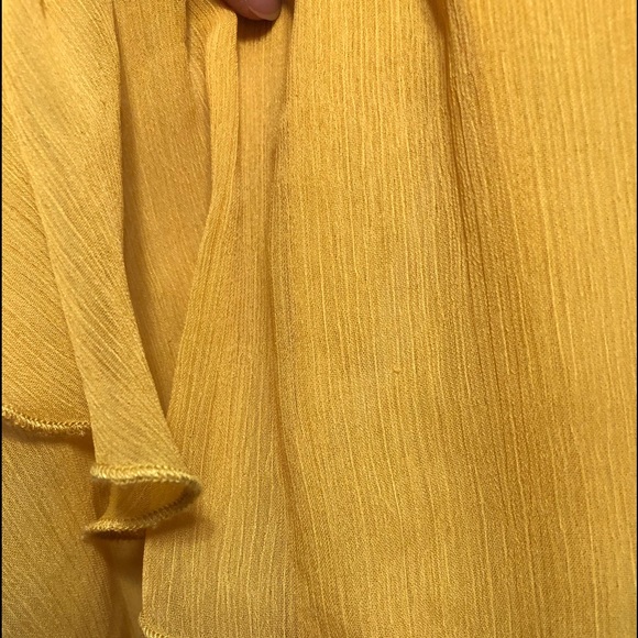 Forever 21 Ruffled Front Sleeveless Crochet Back SP Rustic Yellow - Picture 6 of 7